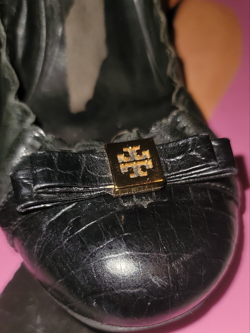 Tory Burch Black Leather Ruffle-Trim Ballet Heels with Logo Bow - Picture 4 of 11
